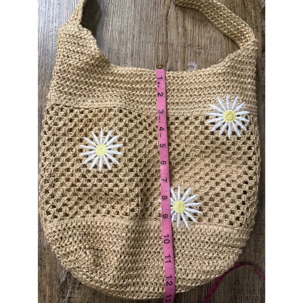 Art Class Straw Daisy Tote Bag Tan Woven Floral Boho Summer Handbag